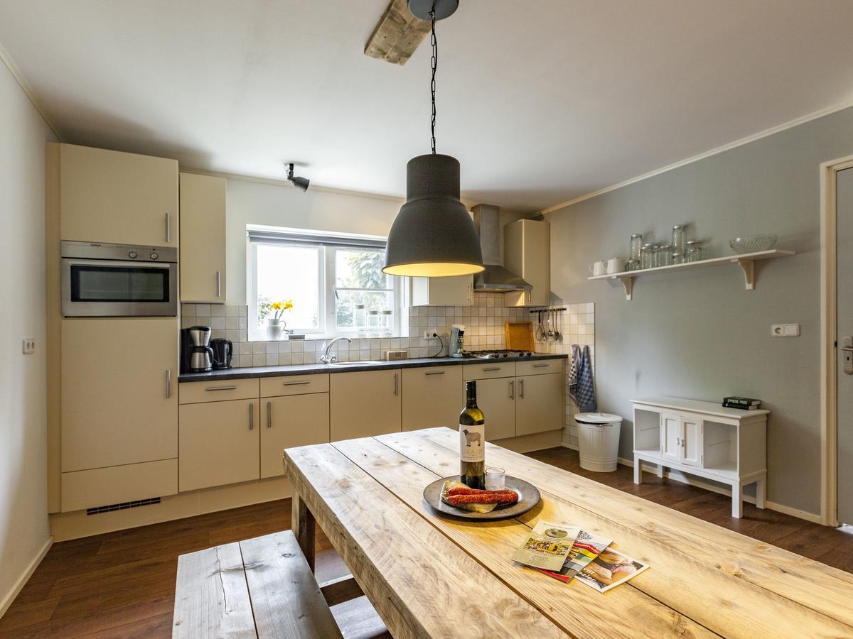 Charming Holiday Home Near Beach In Meliskerke Exteriér fotografie
